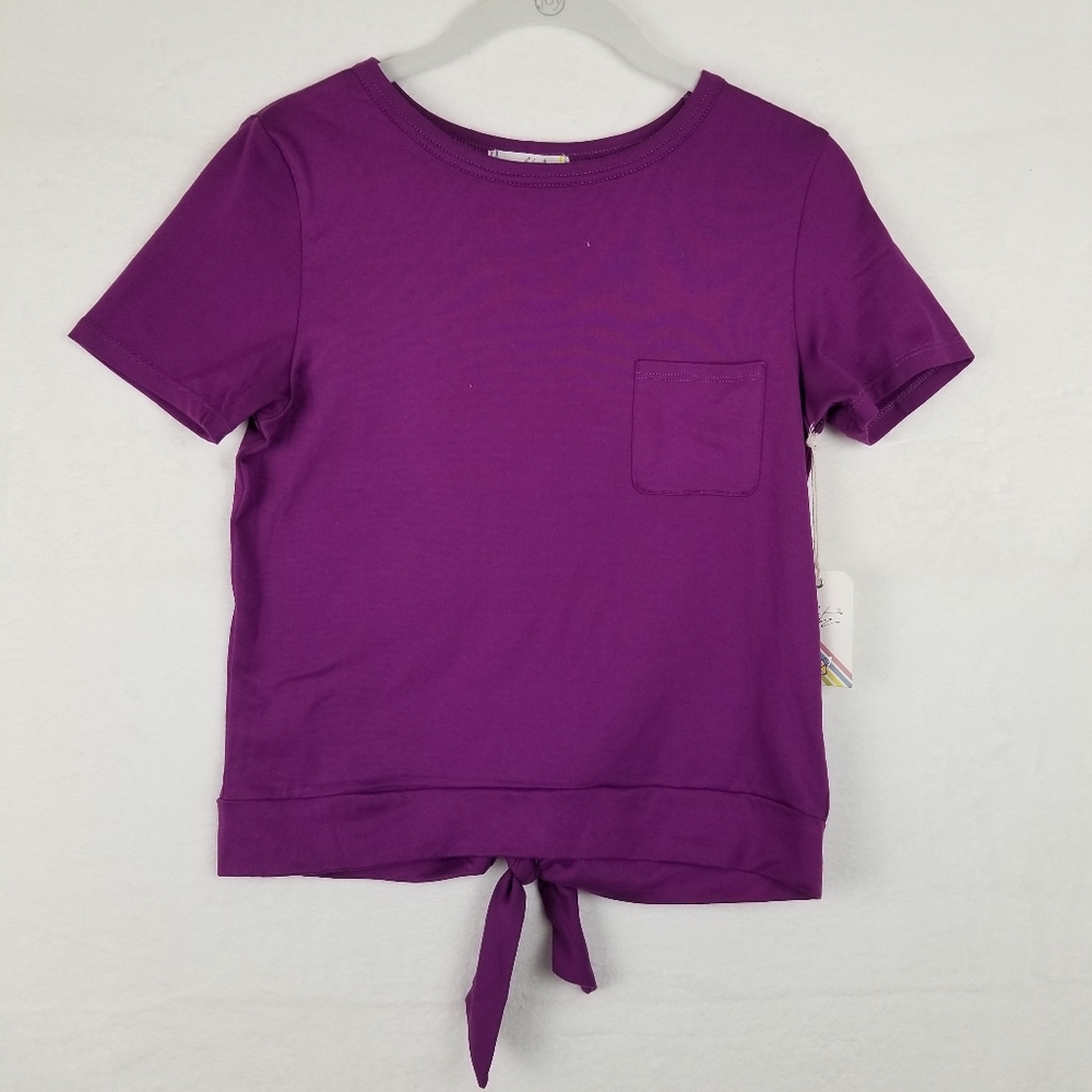 NEW TOP Women's or Junior Size M, purple